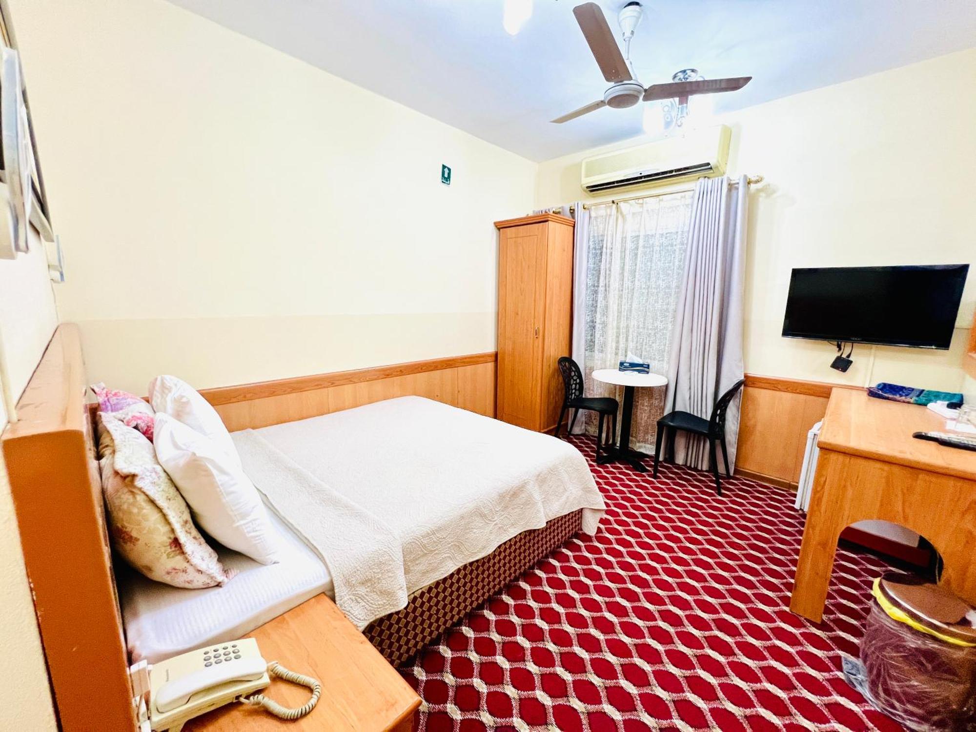 Al Ahrar Hotel Dubai Eksteriør billede